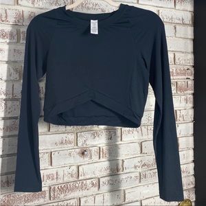 Alphalete long sleeve crop top 💪🏽